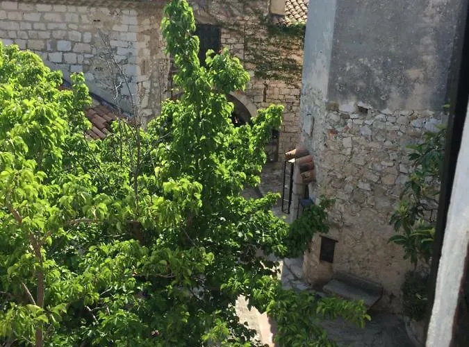 Le Nid D Aigle Hotel